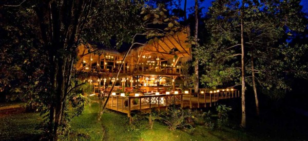 Restaurant bei Nacht - Pacuare Lodge Fluss- Costa Rica