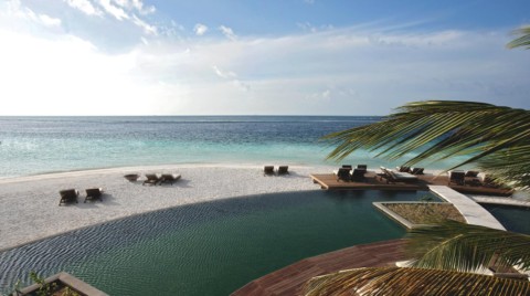 Moofushi -Pool Strand