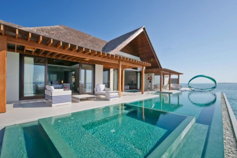 Niyama Private Islands - pool mit villa am Meer