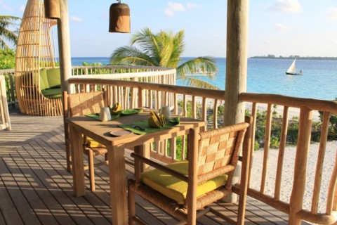 Six Senses Laamu - bar mit blick aufs meer