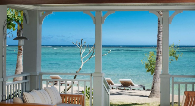 St. Regis Mauritius - terrasse am Meer