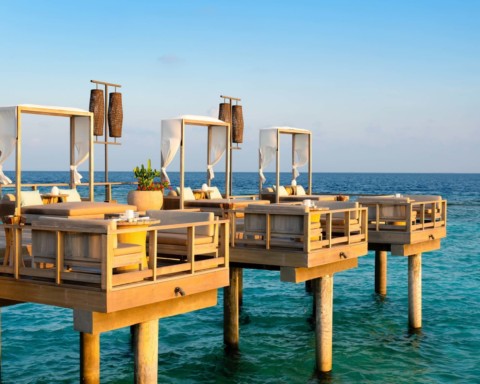 Vakkaru Maldives - lagoon Bar