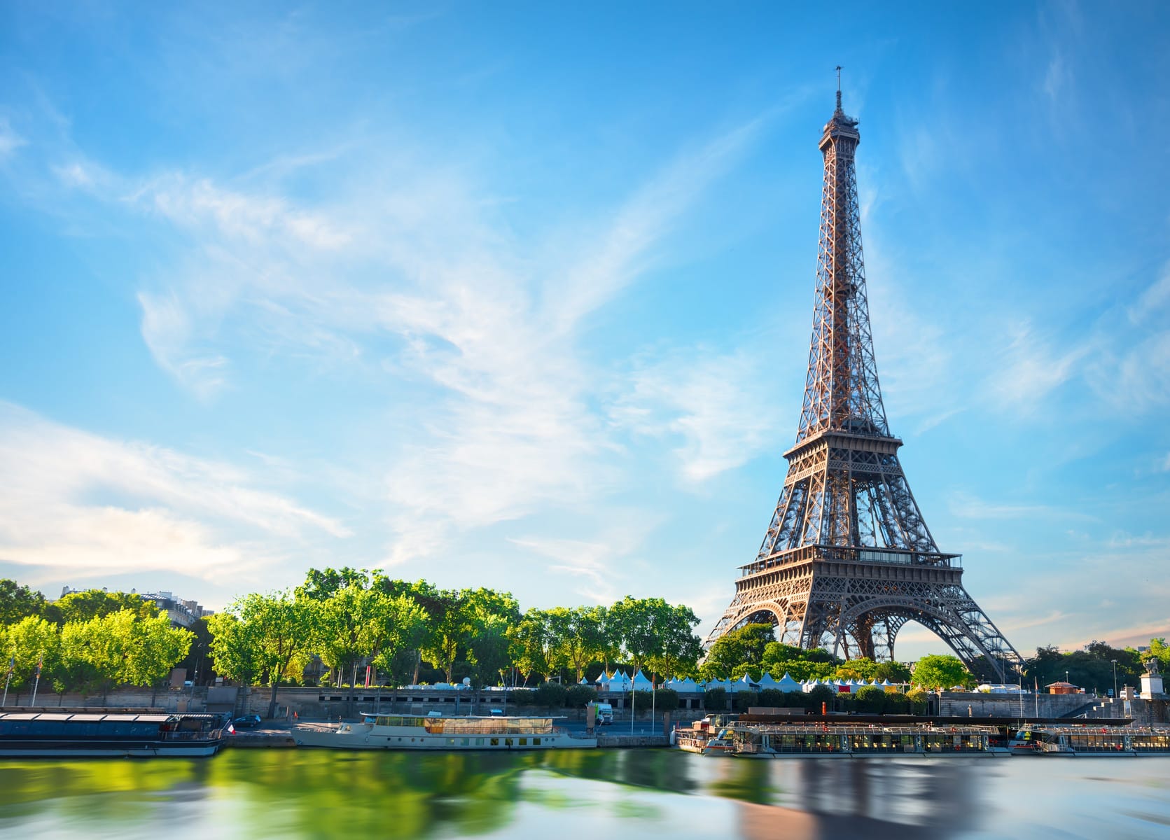 seine-in-paris-KTMQ5PG