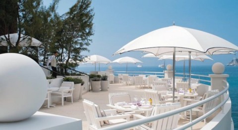 Monte Carlo Beach Hotel - strandbar