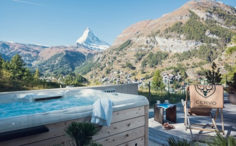 CERVO Mountain Boutique Resort - Pool mit Blick