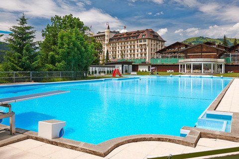 Gstaad Palace - Außenpool