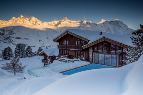 Das Riffelalp Resort - Außen Winter