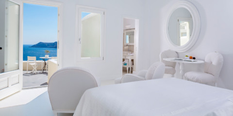 Canaves Oia Luxury Suites - superior suite