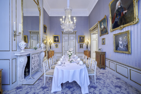 Schlosshotel Kronberg - blauer salon