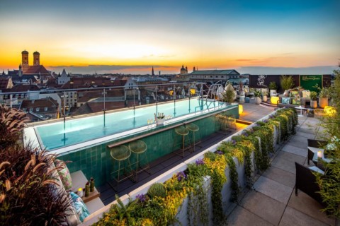 Mandarin Oriental, München - rooftop pool