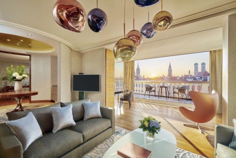 Mandarin Oriental, München - wohnzimmer außsicht